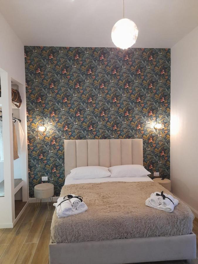 Appartamento La Maison Di Luche' Napoli Esterno foto