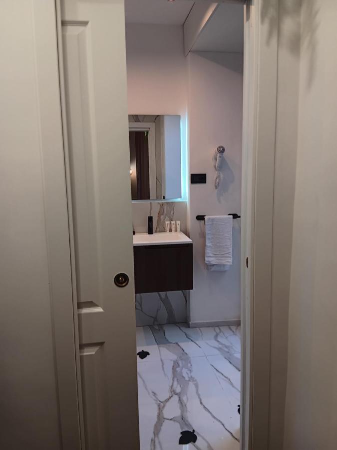 Appartamento La Maison Di Luche' Napoli Esterno foto
